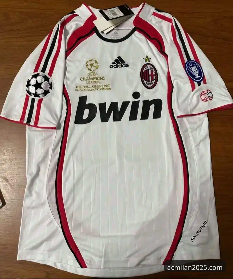 米兰客场球衣必备 米兰体育平台最新动态:揭秘2025赛季客场球衣必备的科技与潮流创新